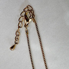 Vintage Gold Locket Necklace / Geometric Pendant Necklace / Minimal Frame Necklace / Long Chain Necklace / Retro Jewelry