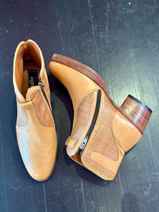 Rare 70s Tan Leather Platform Boots