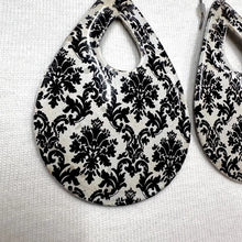 Black & White Damask Teardrop Drop Earrings – Vintage Baroque Print