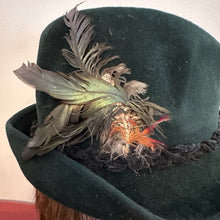 Vintage Dark Green Felt Hat | Feather Trimmed Alpine Style (55cm)