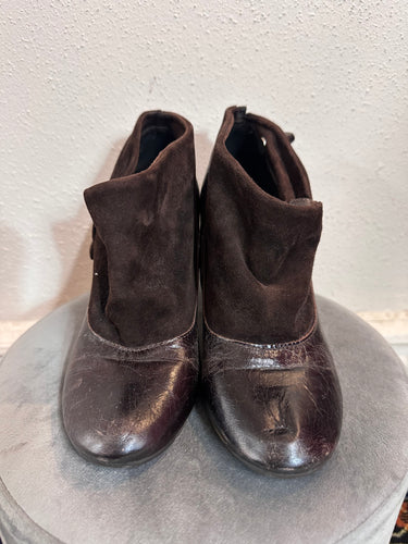 Vintage Brown Two-Tone Ankle Boots – Suede & Leather Mix
