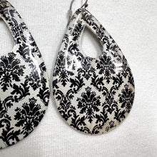 Black & White Damask Teardrop Drop Earrings – Vintage Baroque Print