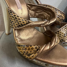 Vintage Tony Keuylian Snake Print Platform Mules – Gold Bronze Leather Y2K Sandals