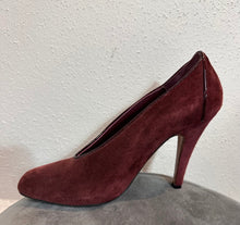 Burgundy Suede Bow-Front Platform Heels – Vintage Classic