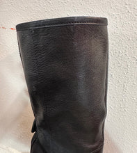 Black Leather High-Heel Zip-Detail Boots