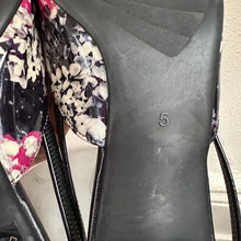 Peter Kaiser Floral Slingback Kitten Heels | Pointed Toe Patent Finish Dress Shoes