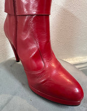 Vintage Red Patent Leather Bow Ankle Boots – Stiletto Heel, Pre-Loved Statement Style