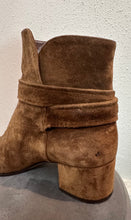 Vintage Tan Suede Ankle Boots – Boho Block Heel Style