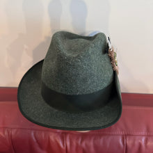Vintage Green Felt Tyrolean Hat | Alpine Jägerhut Hunting Hat | Feather & Embroidered Brooch | 61cm