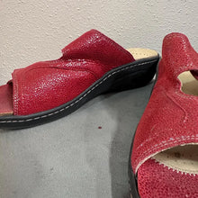 Vintage Red Leather Hallux Comfort Slide Sandals (EU 40)
