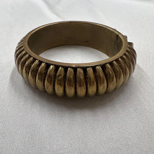 Vintage Brutalist Chain Link Bangle / Sculptural Gold Tone Bracelet / Chunky Statement Cuff