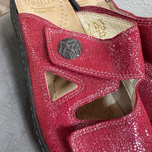 Vintage Red Leather Hallux Comfort Slide Sandals (EU 40)