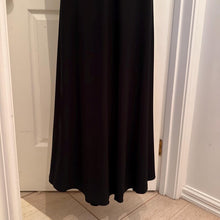 Elegant Plunging V-Neck Mermaid Gown with Lace Waist Insets and Train