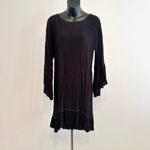 Black Pleated Open Back Tunic Dress, Gold Embellished Long Sleeve Mini Dress, Flared Sleeve Black Dress, Elegant Vintage Eveningwear