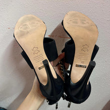 Robert Robert Black Suede Chain Strap Stiletto Heels (EU40)