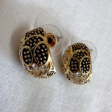 Vintage Gold Tone Rhinestone Stud Earrings – Oval Black & Crystal Accent