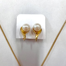 Vintage Pearl Jewelry Set – Gold Tone Necklace & Clip-On Earrings with Gift Box