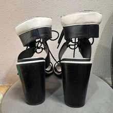 Vintage Black Leather Lace-Up Heeled Sandals / Chunky Block Heel / Minimalist Strappy Shoes / EU 40 US 9 AU 9 / 90s Style