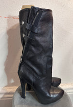 Black Leather High-Heel Zip-Detail Boots