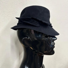 Vintage Inga Monzer Black Felt Style Hat Feather Trim Size 55