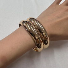 Vintage Gold Tone Bangle Set / Minimalist Stack Bracelets / Retro Chunky Bangles Set of 2