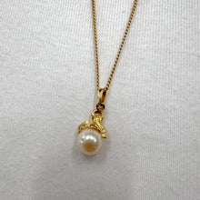 Vintage Pearl Jewelry Set – Gold Tone Necklace & Clip-On Earrings with Gift Box