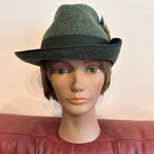 Vintage Green Felt Tyrolean Hat | Alpine Jägerhut Hunting Hat | Feather & Embroidered Brooch | 61cm