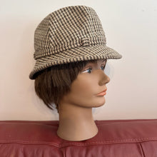 Vintage Tweed Cap | Brown & Cream Houndstooth Newsboy Hat | European Vintage | 53cm