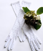 Vintage Pearl Long Opera Gloves