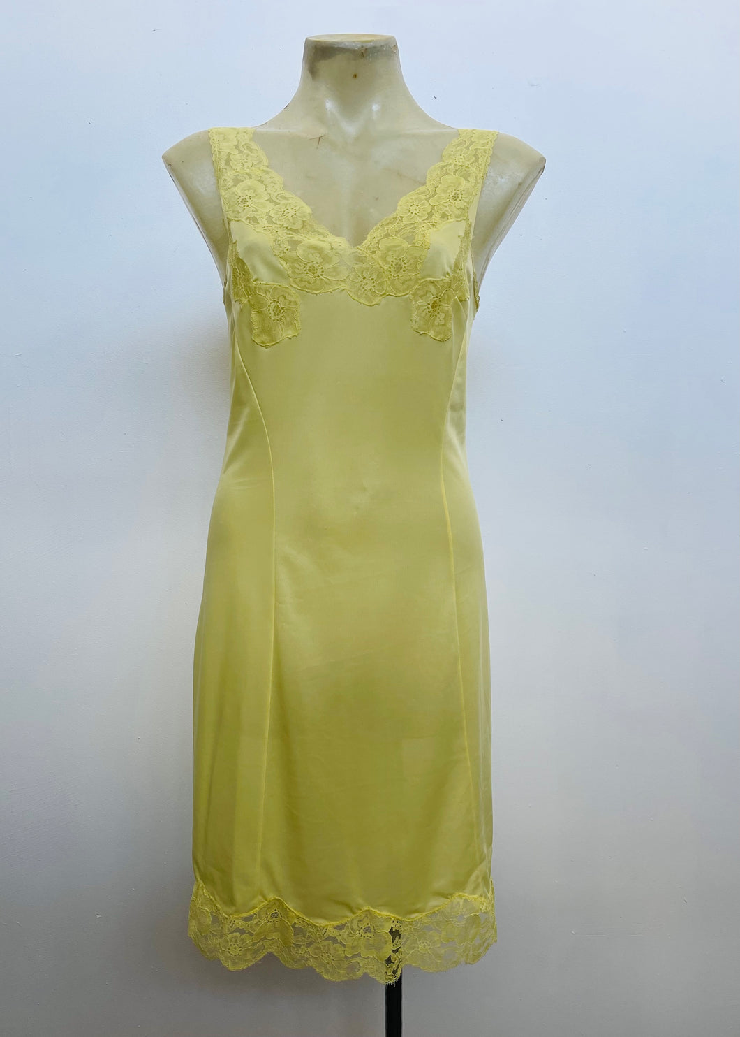 1930’s Vintage Slip Flower Lace-Trimmed Chemise